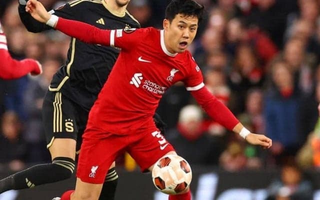 「目から鱗のパスを通した」リバプールの遠藤航が”引き続き”存在感！ELスパルタ戦で前半の4ゴールに貢献「狭いエリアでもボールを保持」