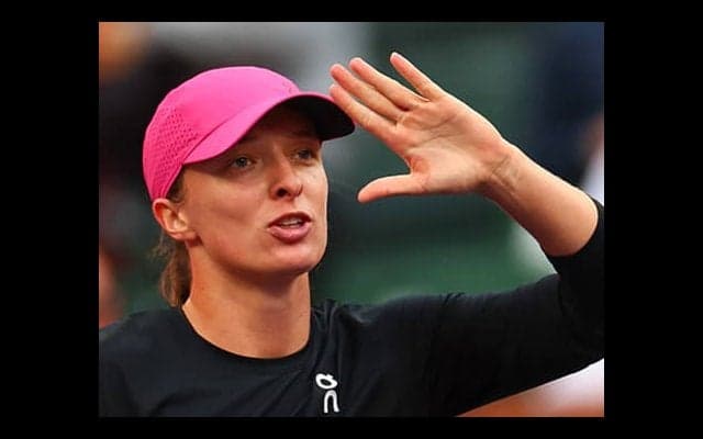  シフィオンテク 完勝で2年ぶり決勝へ 