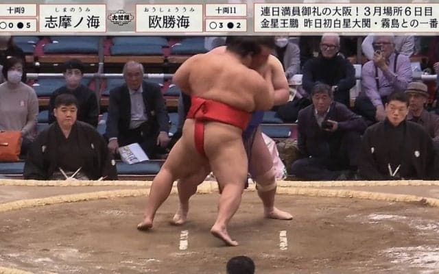 行司が“まわし待った”締め直した後も前まわしべろり…「え、これでほんまにOK？」ファンがざわつく珍事