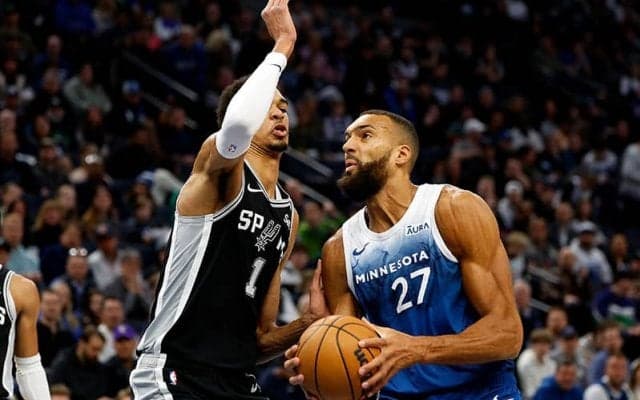 ドラ1がDPOY争いに反応、同郷の先輩をジョーク交え挑発「今回は譲るよ、次はないだろうし」