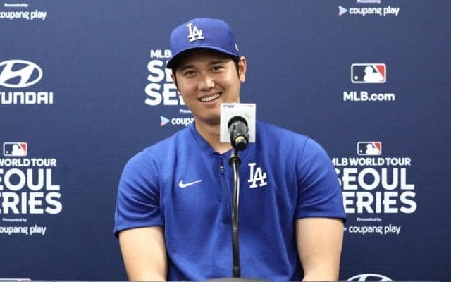 【MLB】「報道陣が待ち構えるも……」大谷翔平、会見後は軽いアップで屋外打撃練習はなし　現地放送局が異例の生中継