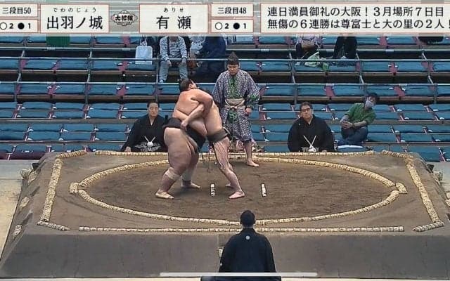 「のしのし…動く壁……」現役最重量力士、158キロ軽い相手をじりじり追い詰める姿に騒然「凄いな…」