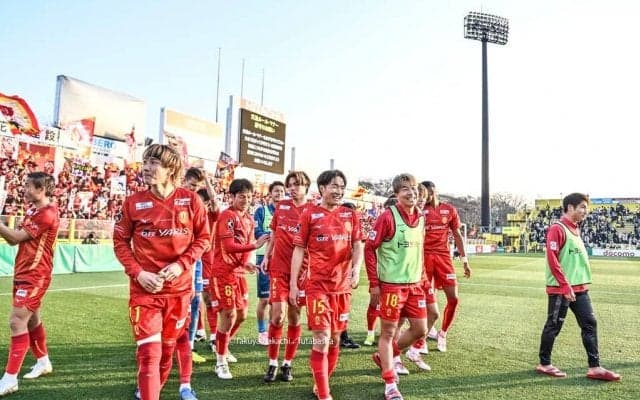 J1名古屋が今季初勝利！ 長谷川監督が「3試合無得点で3連敗なので首を切られてもおかしくない結果だと重々分かっていました」と語る中での“覚悟のWボランチ”当たる