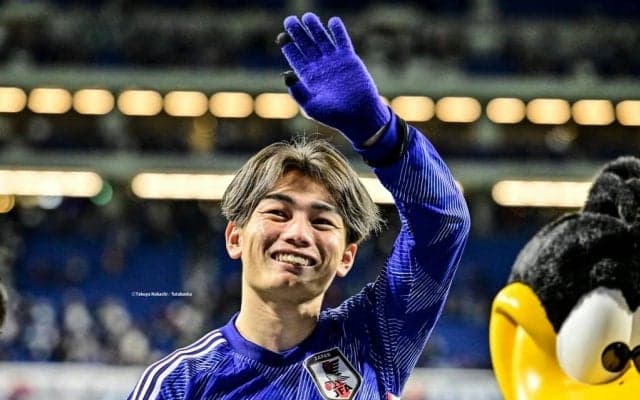 「お互いにデレテレすぎて可愛い！」上田綺世とモデル妻との「夫婦水入らずの沖縄旅行映像」が大反響！「はぁーまじでこの夫婦尊い。理想の姿すぎて笑」とファン興奮