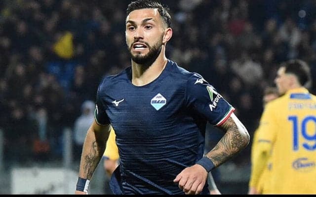 サッリ辞任のラツィオ、途中出場カステジャノスのドッピエッタでフロジノーネに競り勝ち公式戦連敗を4でストップ【セリエA】