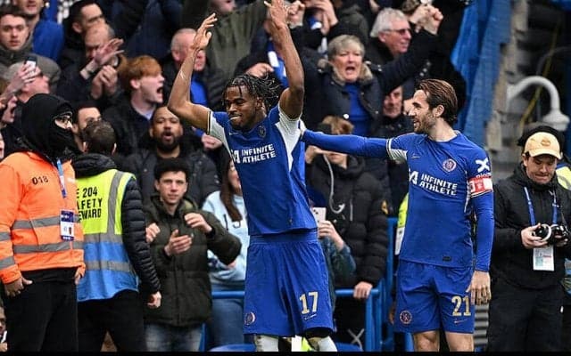 チェルシーが2部首位レスター撃破でベスト4進出…攻守に自滅で2点差追いつかれるも後半AT2発で劇的勝ち上がり【FAカップ】