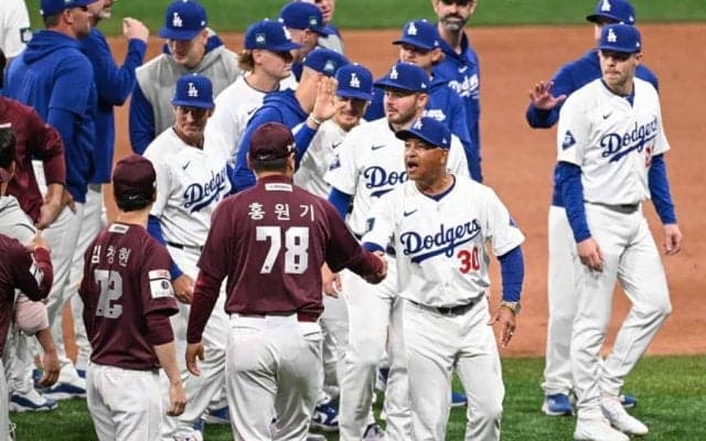 ド軍なのに「中日vs楽天にしか見えない」　親善試合で起こったシンクロ…日本ファン混乱
