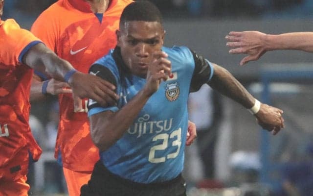 【Jリーグ出場停止情報】川崎FのFWマルシーニョ、同じ試合で退場した横浜FMのGKポープ・ウィリアム、京都DFアピアタウィア久らが出場停止に