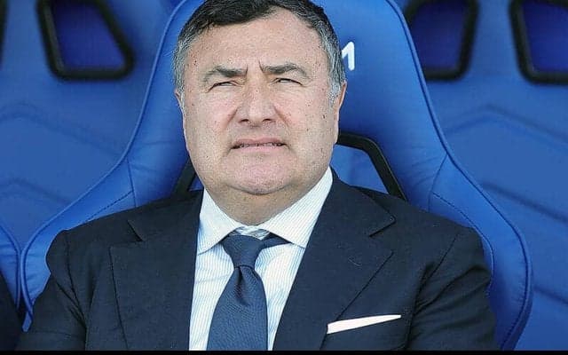 フィオレンティーナ、心臓発作で緊急搬送されたバローネGMの健康状態を報告…17日の敵地アタランタ戦の宿泊先で倒れる