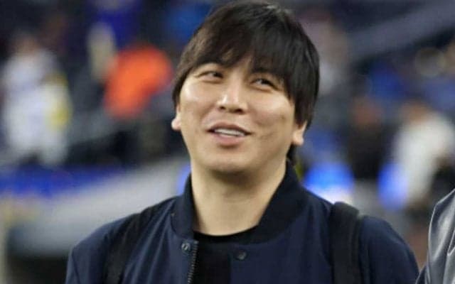 水原通訳が「めっちゃ飲んでる！」　“ストイックすぎる”大谷の正面で…置かれた缶に注目