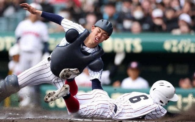 顔面付近死球のアクシデント　阿南光・井坂に臨時代走　センバツ