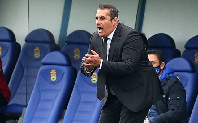 降格圏グラナダがメディナ監督を解任し今季2度目の監督交代、通算2度目の指揮となるサンドバル氏を新監督に招へい