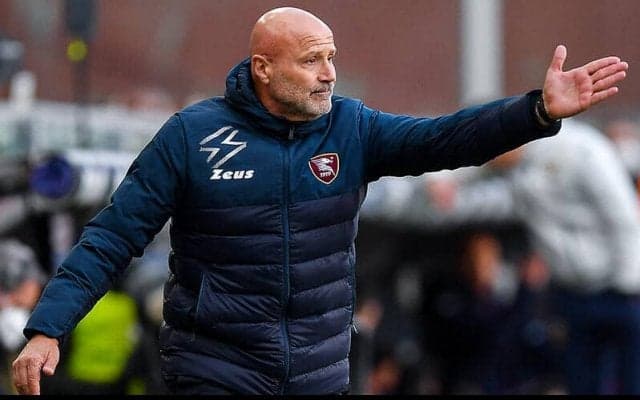 セリエA最下位サレルニターナ、今季4人目の指揮官としてコラントゥオーノ氏が内部昇格