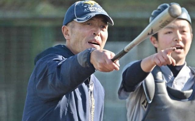 京都外大西の上羽監督「カモフラ、不発でした」　センバツ