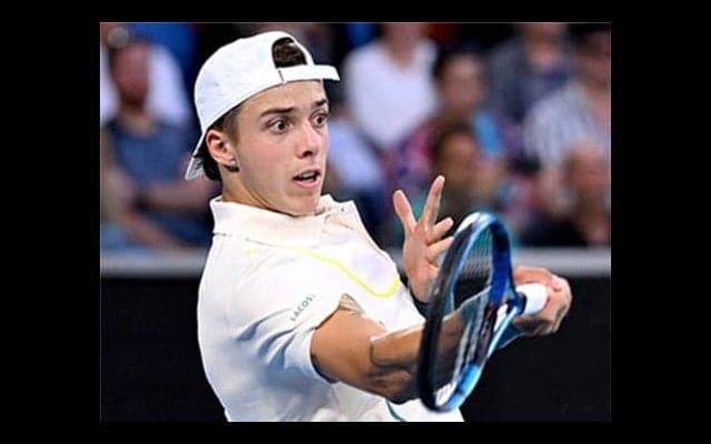  試合中に倒れた21歳、回復を報告 