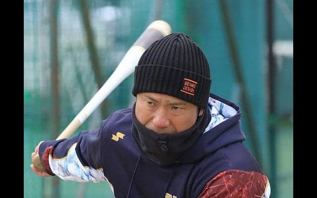 耐久・井原監督「自由にするほど、ぼうずが増える」　センバツ