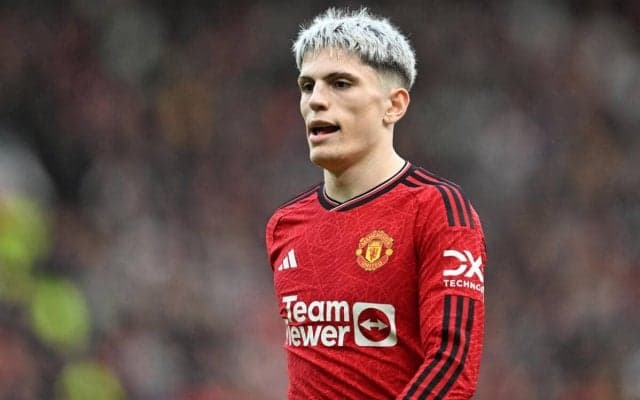 先輩の足跡を辿る？ ユナイテッドの有望ウイング・ガルナチョ、将来のレアル移籍が夢か