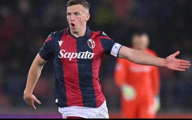 ジエリンスキ退団に備えるナポリがファーガソン獲得レースに参戦