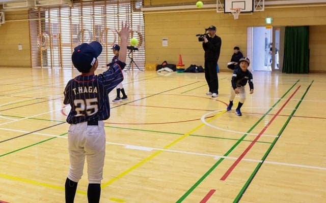 ボール扱い苦手でも…野球を楽にする“単純動作”　専門家推奨「量こなすほど上手くなる」