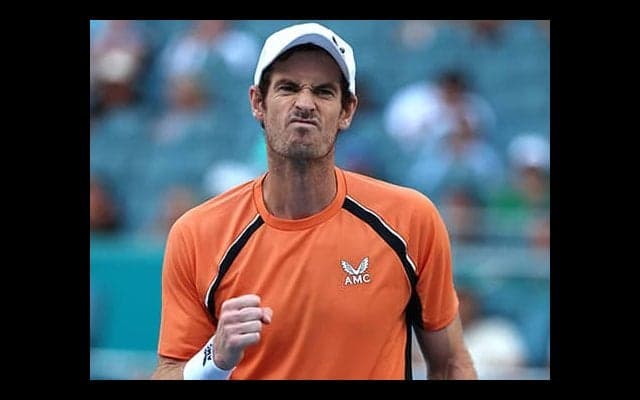 マレー、ベレッティーニ下し初戦突破