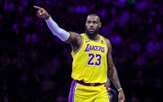 レブロンが“最も影響力がある”“エリート”と語る人物とは…ポッドキャスト第1話公開