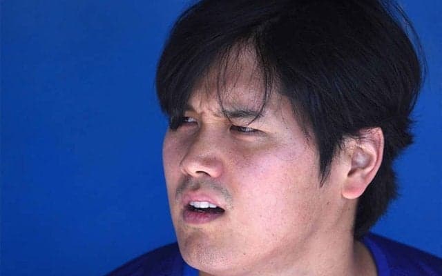 大谷翔平の隣にいない水原氏「切ないなぁ」　突然の別れ…1人でホテル出発に心配の声