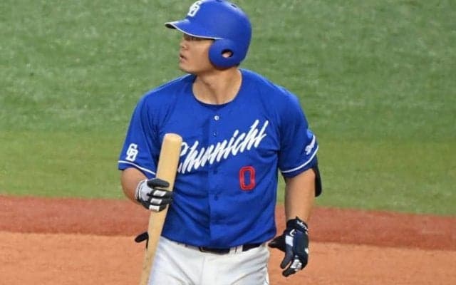 「中日の4番」はどちらが適任？　またも”衝撃5階席弾”の細川成也か　”実績”の中田翔か