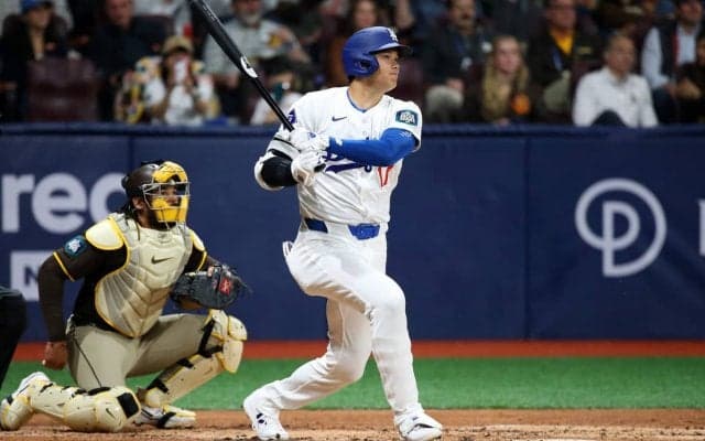 【MLB】「ロケットシングルだ！」大谷翔平の初球打ちに“大谷マニア”も興奮　大乱調の山本由伸を打撃でフォロー