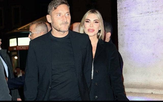 トッティが物議醸したディバラへの苦言を釈明…「彼のことを悪く言ったことは一度もない」、「役員だったら考えるだろうと言っただけ」