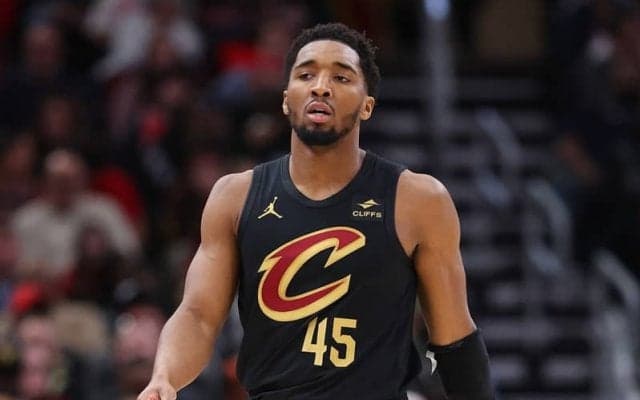 キャブズでトップスコアラーを務めるドノバン・ミッチェルが最低1週間を欠場