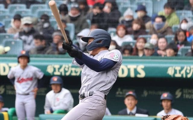 甲子園で木製バット使用　青森山田２選手のフロンティア精神と浮き彫りになった野球界の課題