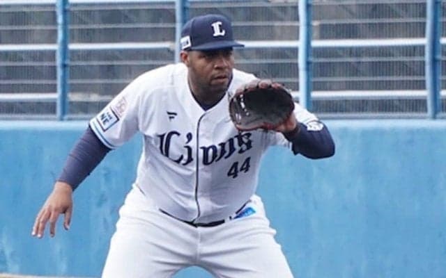125キロ超巨漢とは思えぬ“守備力”　首脳陣も驚き…新助っ人はGG賞の「可能性ある」