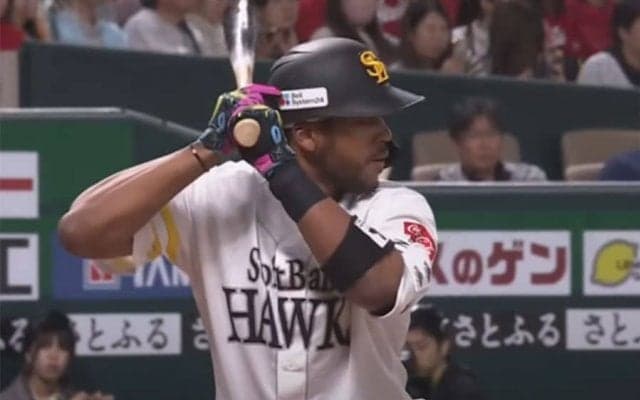 巨人から獲得…12球団トップの衝撃弾が「バケモン」　止まらぬ打棒が「HR王とりそう」