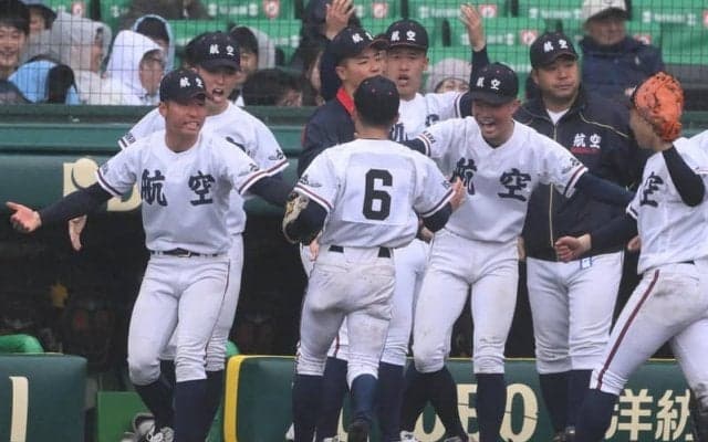 帽子に刻んだ「石川のために」　日本航空石川、見せた粘り　センバツ