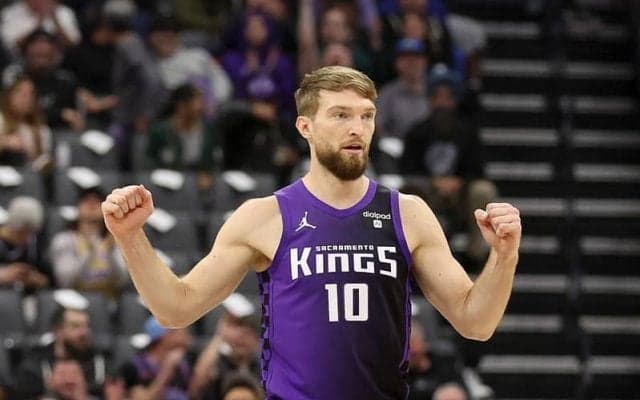 今季フル出場でキングスを支えるドマンタス・サボニスが53試合連続のダブルダブルを達成