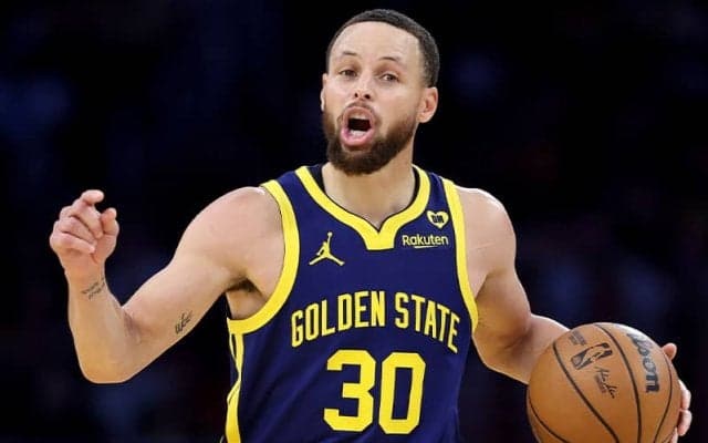 カリーがウォリアーズの集中力の欠如に苦言…プレーイン進出にも黄色信号