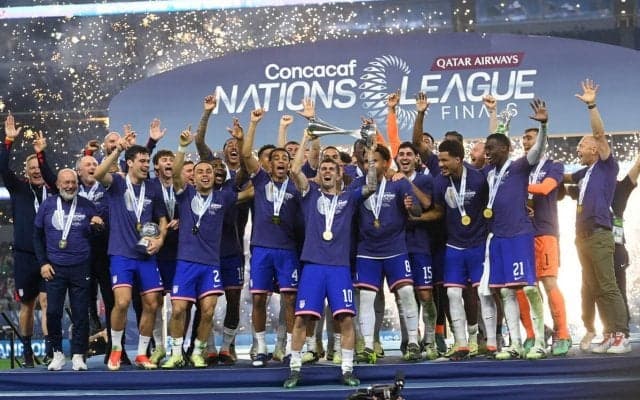 アメリカがメキシコ退け大会3連覇！アダムスのキャノン砲&レイナのボレーでオチョアの牙城崩す【CONCACAFネーションズリーグ】