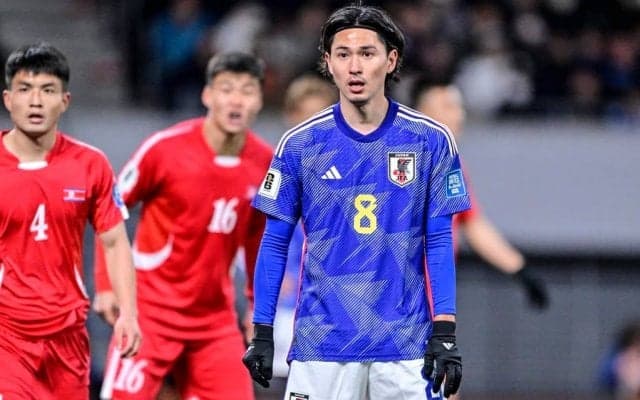 「恐ろしいくらいタキが美しい」南野拓実が北朝鮮戦前の国立ピッチで見せた仕草が「イケメンすぎてしんどい」！「モナ王の眉クイッなんなん？？ヒェッって声出たw」と話題に