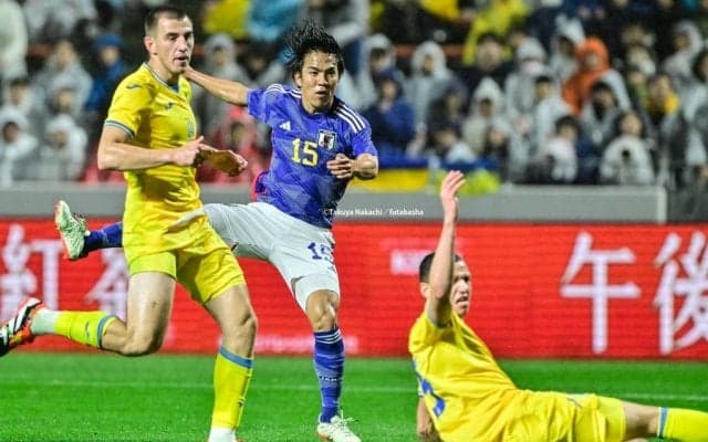 「ゴール後の祝福が激しい」U-23田中聡が“アピール成功”の強烈な左足弾！「爪痕残した !!」も「藤田が何度もキスして笑ったわw」「藤田チューしすぎw」の声