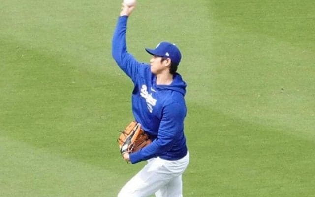 大谷翔平、約7か月ぶり投球再開　暴投に思わず笑顔…約50球の充実キャッチボール