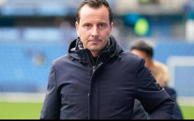 レンヌ、見事にチームを立て直したステファン監督と2026年まで契約を延長！