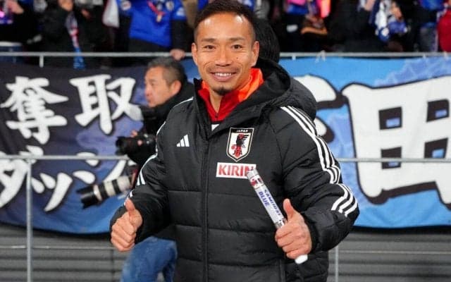 「お前、シバくぞ」長友佑都と久保建英の軽妙やり取りが大反響「ガチトーンなの面白すぎる」「いい関係すぎ」
