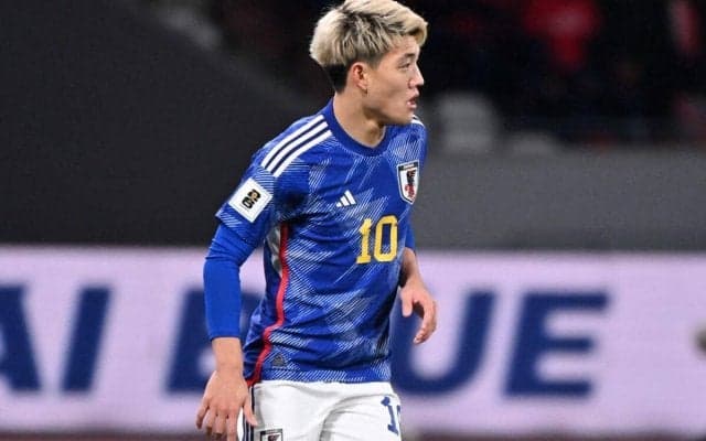 「LOEWE似合ってる」「流石にかっこよすぎる！」堂安律の私服姿にファン歓喜「オフスタイルもカッコイイ！」