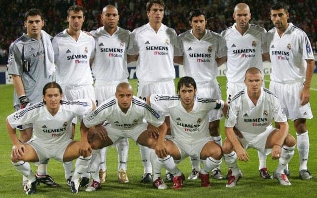 レアル・マドリーのレジェンドマッチで実現した豪華すぎるセルフィーにファンも騒然「マドリーは偉大」「ロナウドはどこ？」