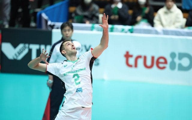 JT広島　アーロン・ラッセル、江川、ラウル・ロサノ監督の退部を発表