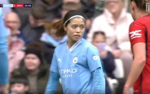 「華麗すぎる」「めっちゃ上手い」長谷川唯が体をすべり込ませて回転→ボール奪取する瞬間　日本の司令塔が体格が劣る相手に完璧すぎるタックル