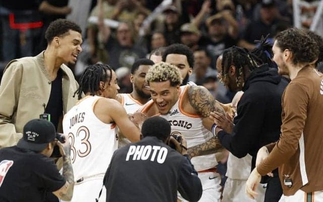 ソーハンが値千金の3ポイントを成功…ウェンバンヤマ不在のスパーズがサンズに勝利