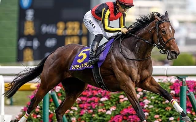 初海外遠征の三冠牝馬リバティアイランド 9年ぶり5頭目のドバイSC牝馬V狙う