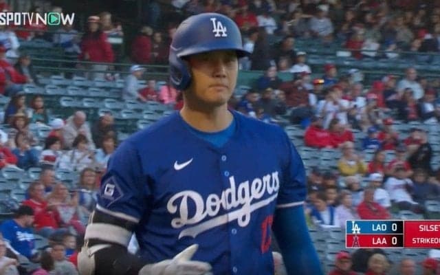 感情おかしくなるだろ！ 大谷翔平にサプライズ祝福→空振り三振　古巣・エンゼルスが泣かせすぎだと話題「打てるわけない」「涙でボールが見えないだろ」