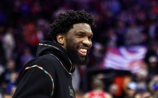 シクサーズ指揮官がエンビードの復帰時期を語る「プレーイン前に戻ってくる可能性が高い」